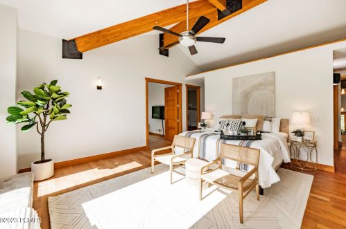 2505 Bear Holw Dr, Park City UT 84098-8524 exterior