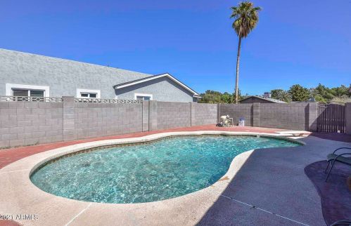 13608 41 Pl, Phoenix AZ 85042-7323 exterior