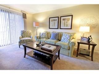 678 Princeton Blvd, Lowell MA  01851-2136 exterior