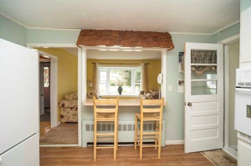 421 Britannia St, Taunton MA 02780-1853 exterior