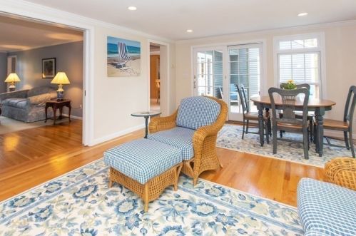 7 Saw Ml Pond Rd, Hingham MA 02043-3457 exterior