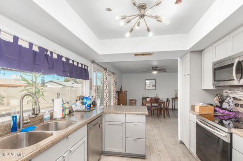 11020 39 Dr, Phoenix AZ 85053-5445 exterior