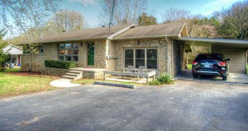 82 Ardmore Hwy, Fayetteville TN  37334-3752 exterior