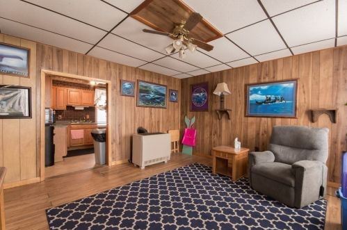 109 Diman St, Fall River MA 02721-1027 exterior