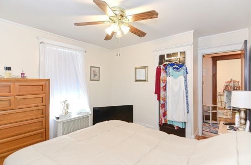 12 Lockeland Ave, Arlington MA 02476-6342 exterior