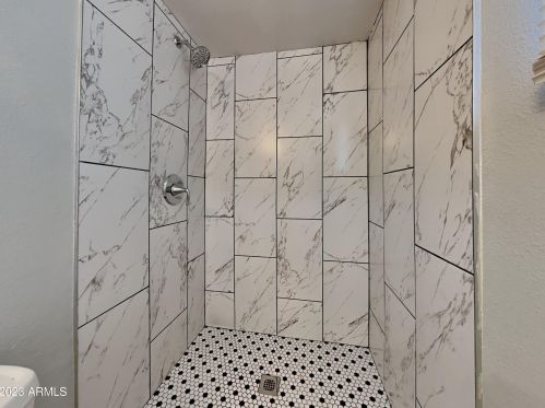 2035 64th Ln, Phoenix AZ  85035-3401 exterior