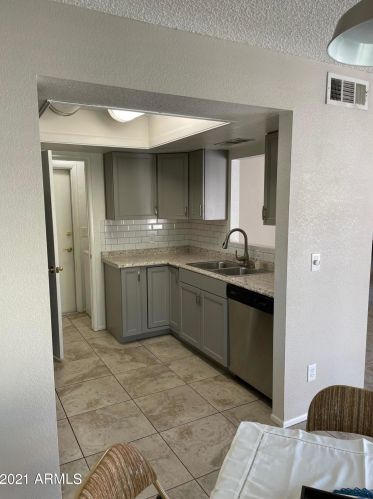 2526 Bluefield Ave, Phoenix AZ 85032-1542 exterior