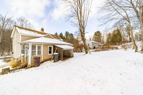 680 Granville Rd, Montgomery MA 01085-3942 exterior