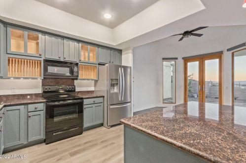 21 Beryl Ave, Phoenix AZ  85021-2480 exterior