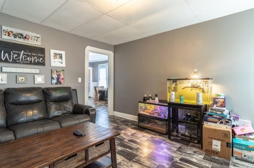 285 Earle St, New Bedford MA 02746-1814 exterior