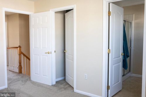 11 Highgrove Ct, West Deptford NJ 08086-3814 exterior