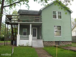 906 Porter St, Saginaw MI  48602-4625 exterior