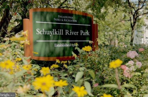 137 23rd St, Philadelphia PA  19103-1020 exterior