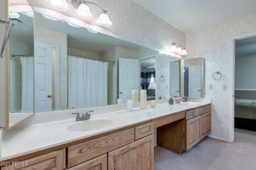 18623 43rd St, Phoenix AZ 85050-8769 exterior