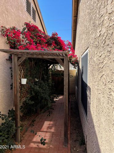 14251 26th Ln, Phoenix, AZ 85023-5952