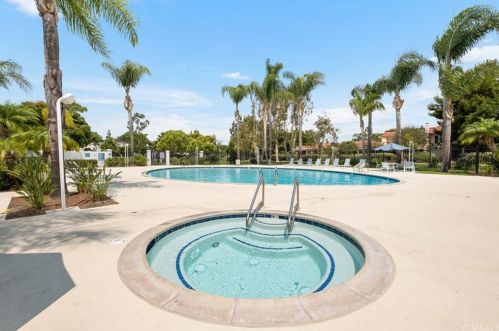 1 Satinwood Way, Irvine CA  92612-2111 exterior