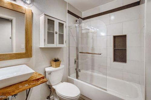 3216 Claire Dr, Phoenix AZ 85032-4911 exterior