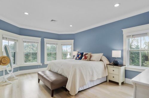 125 Seaview St, Chatham MA 02633-2330 exterior