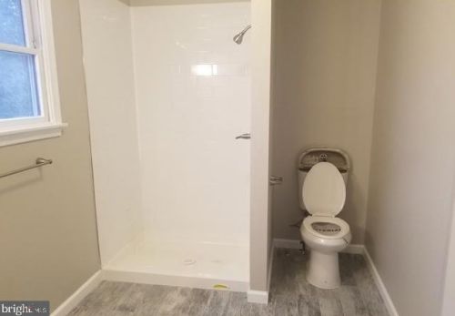 828 Sunrise Ave, West Deptford NJ 08096-4773 exterior