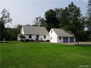 1563 Burns Rd, Angola, NY 14006-8837