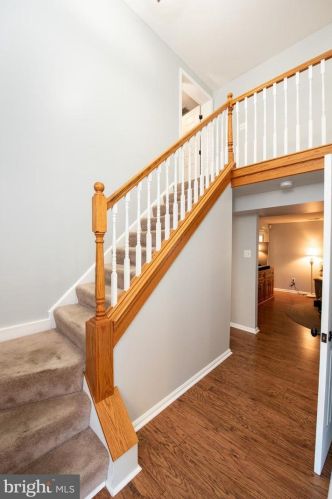 6605 Windsor Ct, Columbia MD 21044-4102 exterior