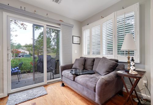 10 Concord Ct, Tinton Falls NJ 07701-5414 exterior