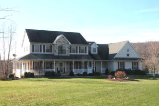 18 Lanning Ln, Milford, NJ 08848-1828