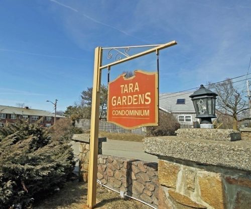 7 Tara Dr, Weymouth MA 02188-3214 exterior