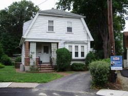 16 Churchill Ter, Newton, MA 02460-1408