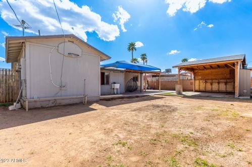 2248 Chipman Rd, Phoenix AZ 85040-2472 exterior