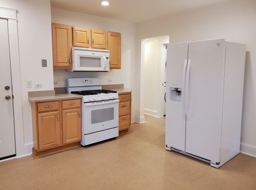 8 Ipswich St, Seekonk MA 02771 exterior