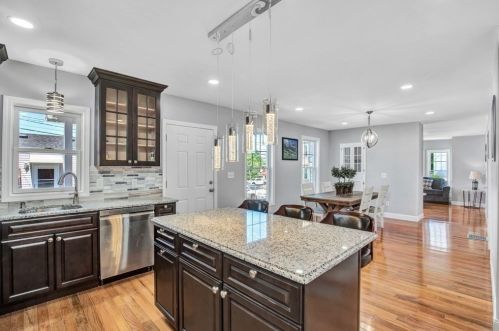 40 Roundy St, Beverly MA  01915-3213 exterior