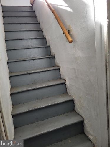 675 Broad St, West Deptford NJ 08096-1605 exterior