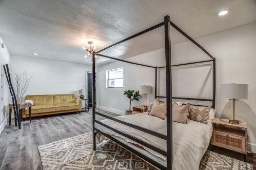 3212 Captain Dreyfus Ave, Phoenix AZ  85032-6146 exterior