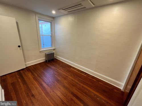 419 Markle St, Philadelphia PA  19128-3606 exterior