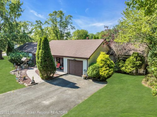 2 Neal St, Jackson Twp NJ exterior