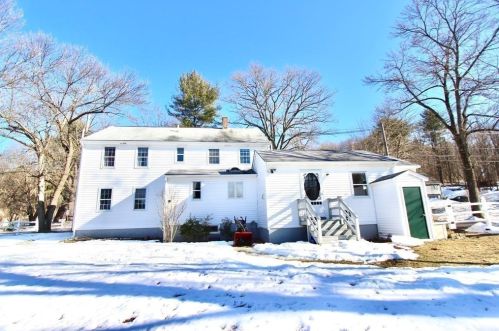 1 Main St, Groveland MA 01834-1415 exterior