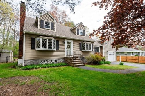 87 Butternut Ln, Methuen, MA 01844-1914