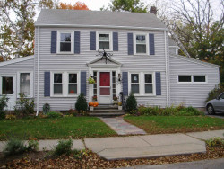 221 Jackson St, Newton, MA 02459-2522