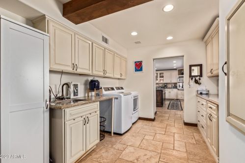 35825 17th Ave, Phoenix AZ  85086-7251 exterior