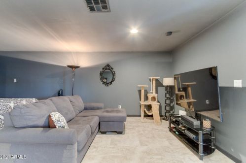 3825 Elm St, Phoenix AZ 85033-2112 exterior