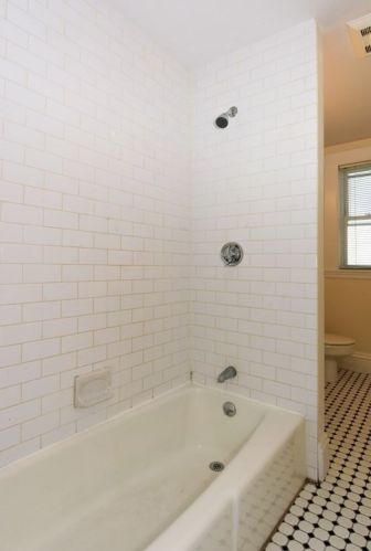 49 Highland Ave, Everett MA 02149-1434 exterior