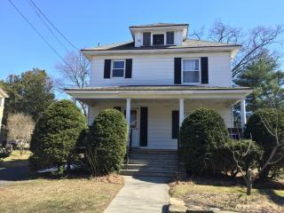 49 Birch St, Greenfield MA  01301-1701 exterior