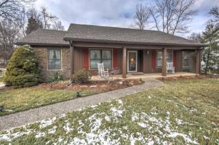 302 Beckley Woods Dr, Louisville, KY 40245-5110