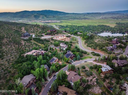 2068 Mahre Dr, Park City UT 84098-8508 exterior