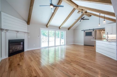 62 Dudley Rd, Sutton MA 01590-3037 exterior