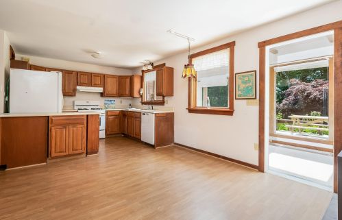 164 Samoset Rd, Eastham MA 02642-3144 exterior