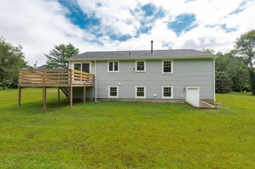 1364 Cohannet St, Taunton MA  02780-7136 exterior