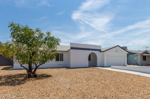 13809 41st Pl, Phoenix, AZ 85032-5815