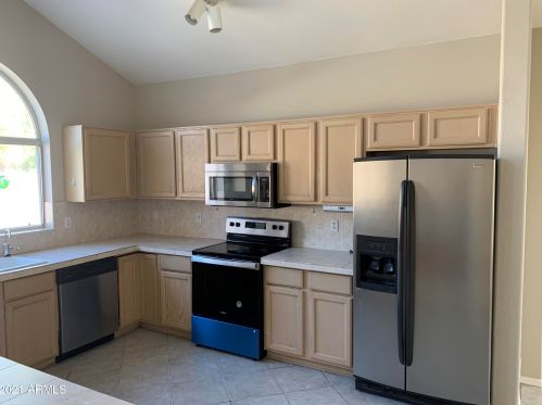 736 Beverly Ln, Phoenix AZ 85032-3410 exterior